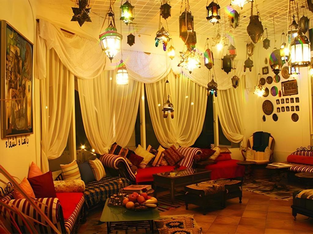 Arabian Art Hotel & Gallery Onjuku Eksteriør bilde