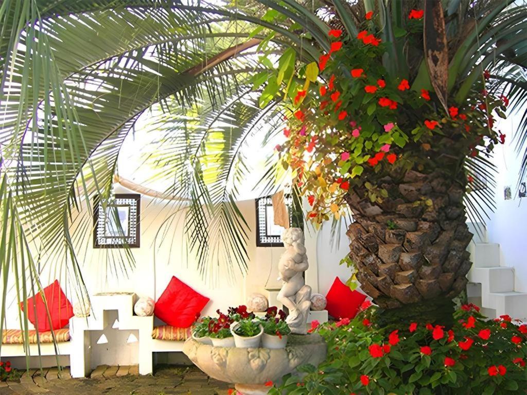 Arabian Art Hotel & Gallery Onjuku Eksteriør bilde